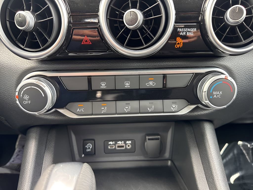 Used 2024 Nissan Sentra SV image 17