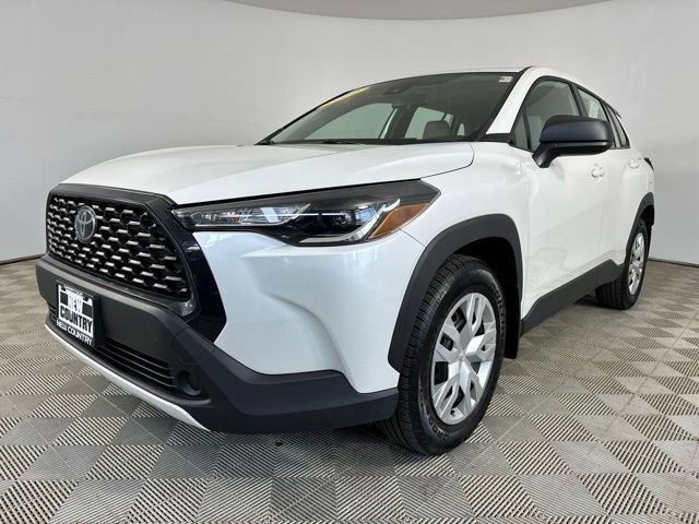 Used 2022 Toyota Corolla Cross L AWD/4WD image 9
