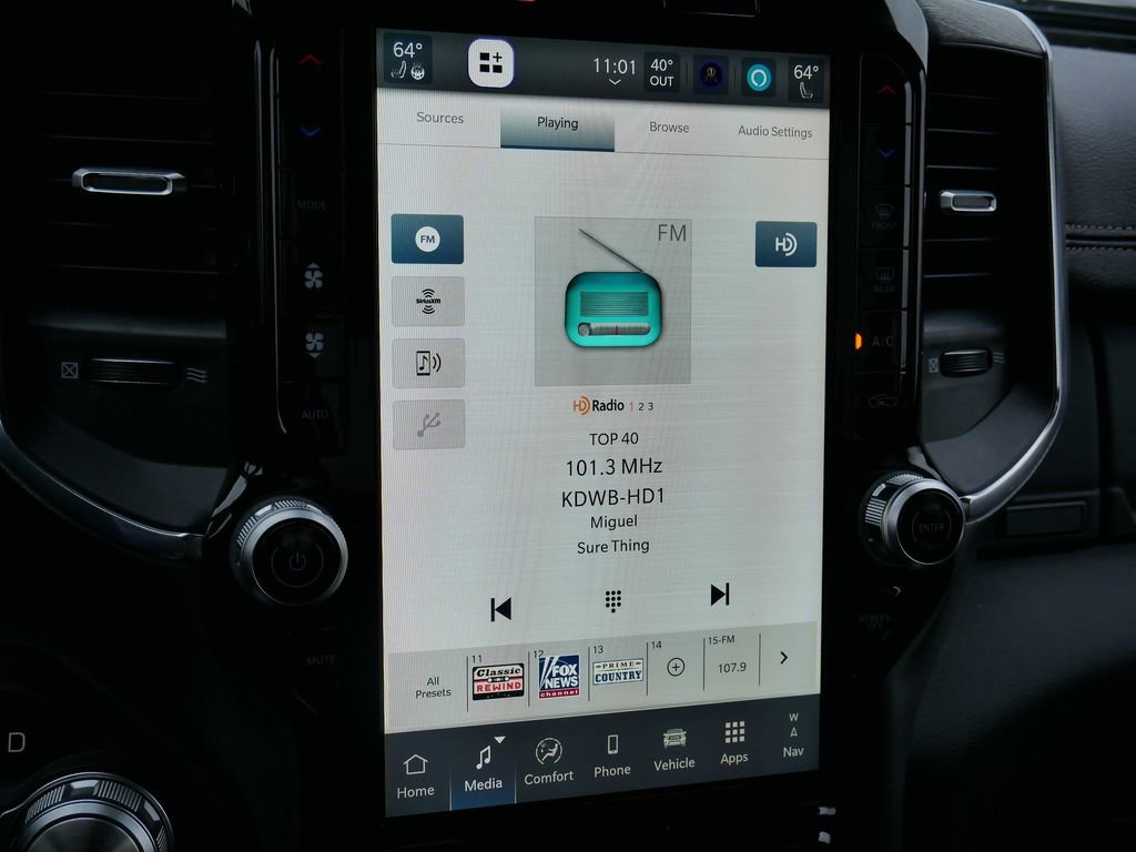 Used 2025 RAM 1500 Laramie image 29