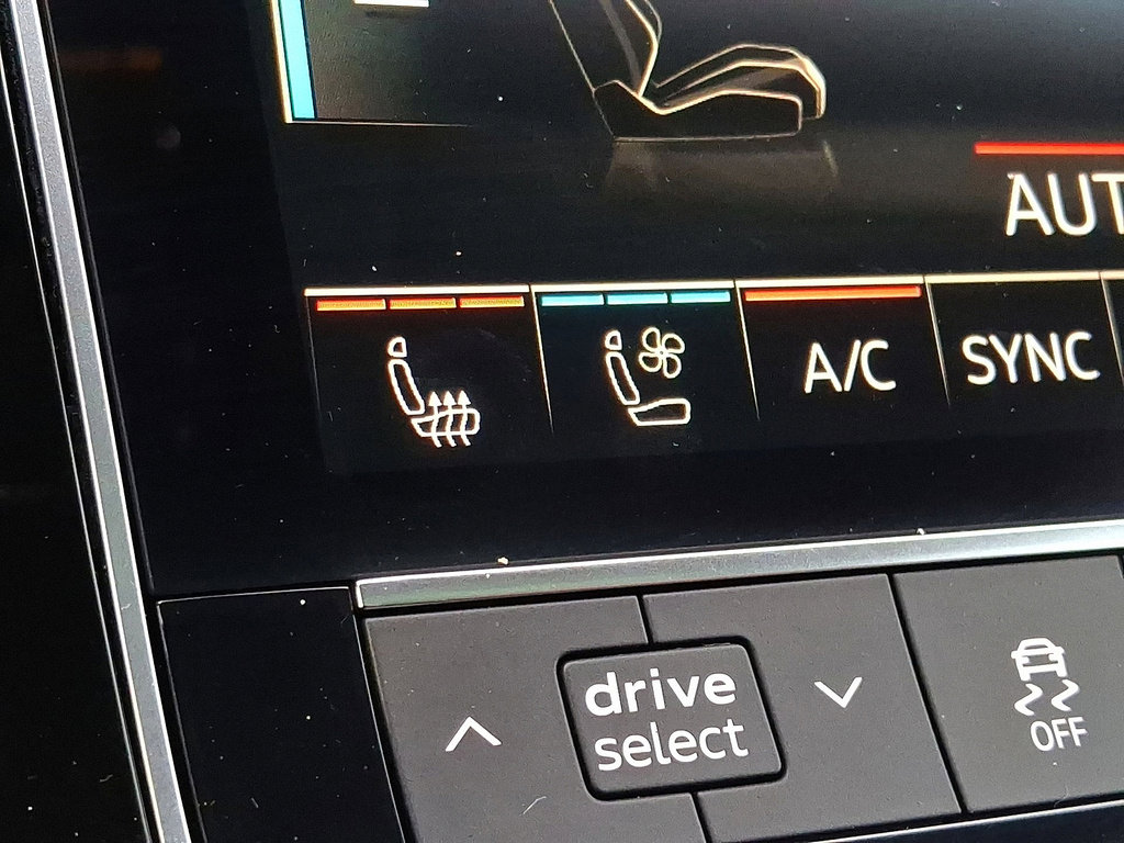 Used 2022 Audi Q8 Premium Plus w/ Premium Plus Package image 19