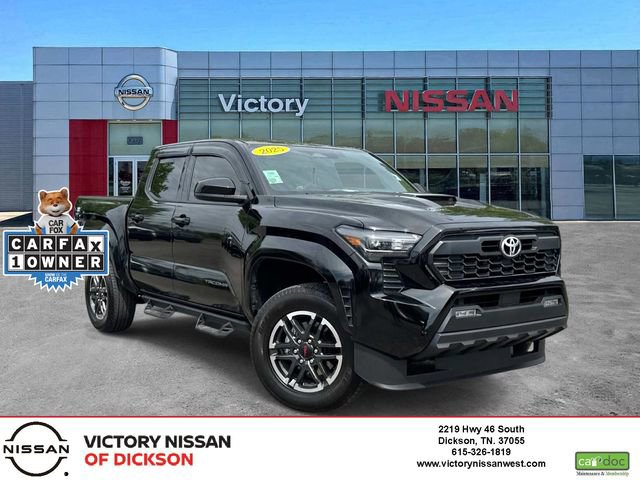 Used 2025 Toyota Tacoma TRD Sport AWD/4WD image 1