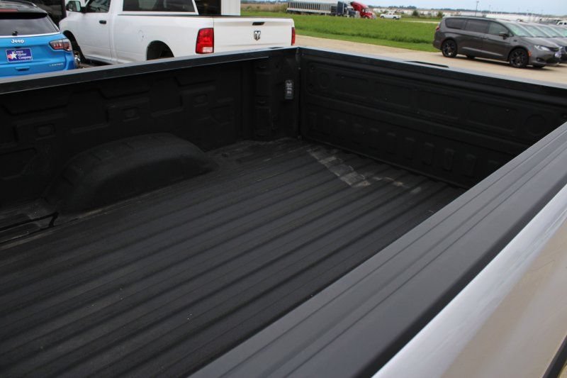 Used 2022 Chevrolet Silverado 2500 LT w/ Convenience Package AWD/4WD image 9