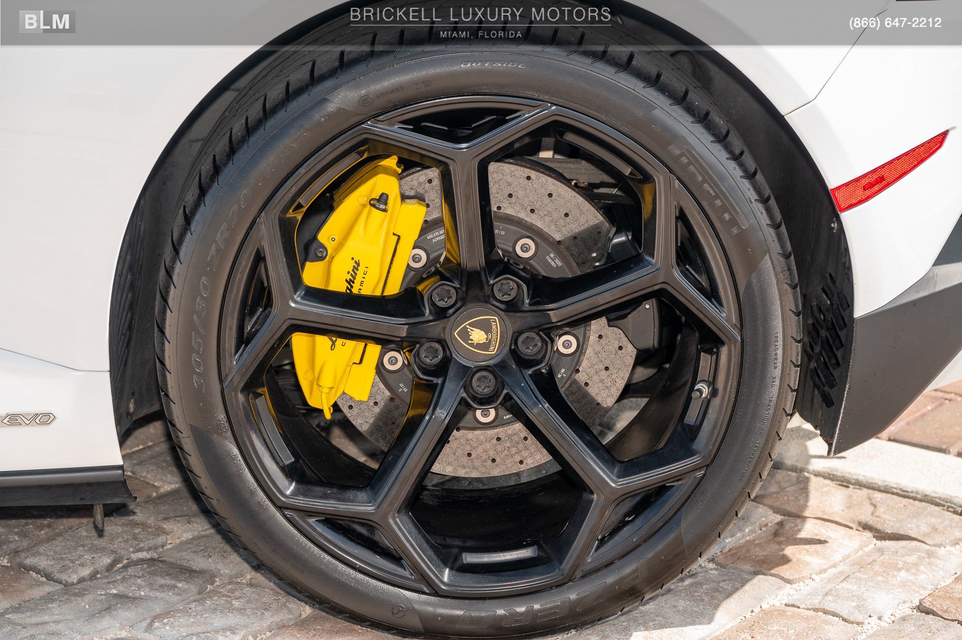 Used 2020 Lamborghini Huracan EVO image 41