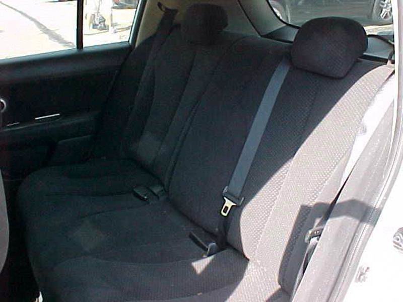 Used 2010 Nissan Versa 1.8 S w/ PWR Plus Pkg FWD image 8