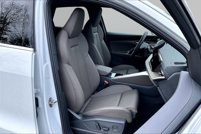 Used 2025 Audi Q5 Premium Plus image 13