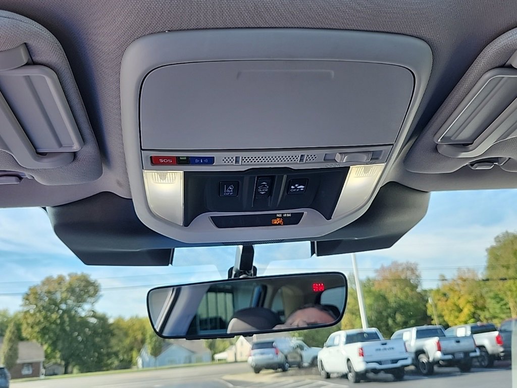 Used 2022 Subaru Forester Touring image 32