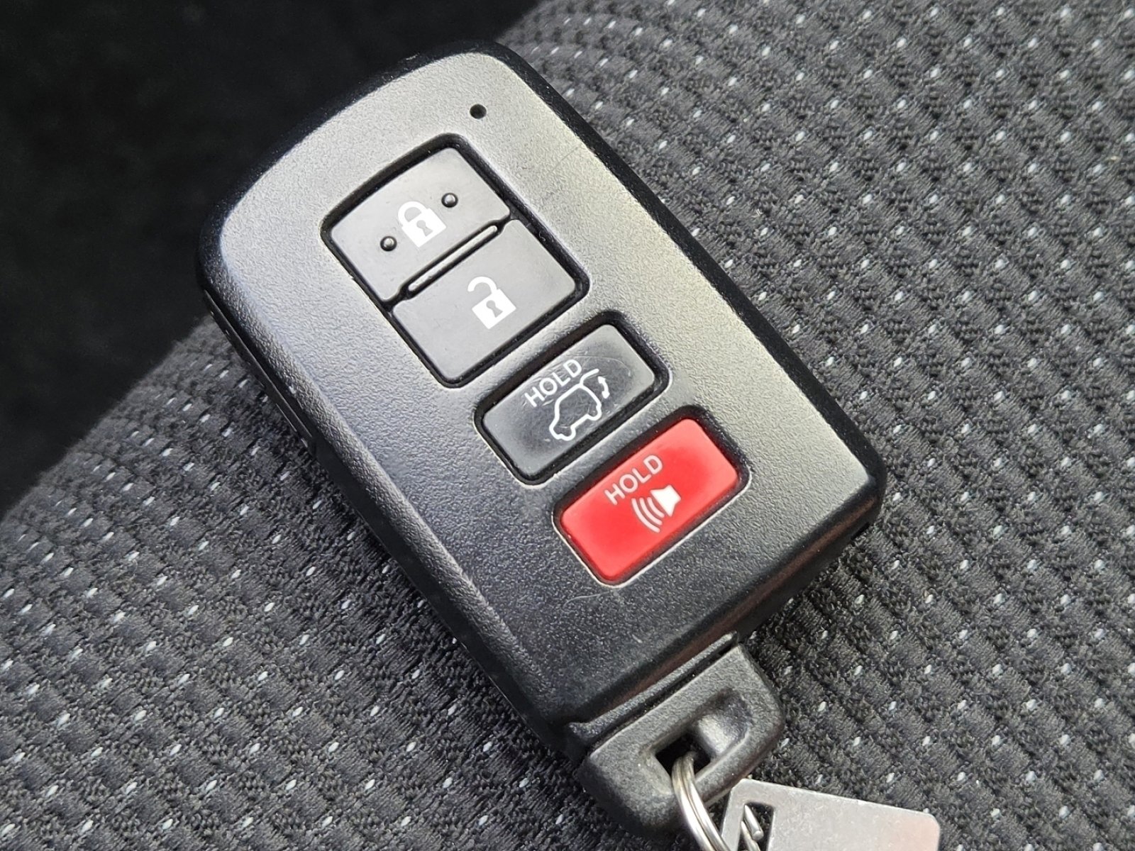 Used 2018 Toyota RAV4 XLE image 34