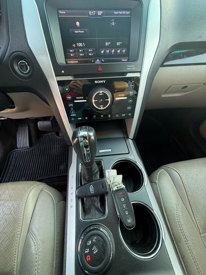 Used 2013 Ford Explorer Limited image 17