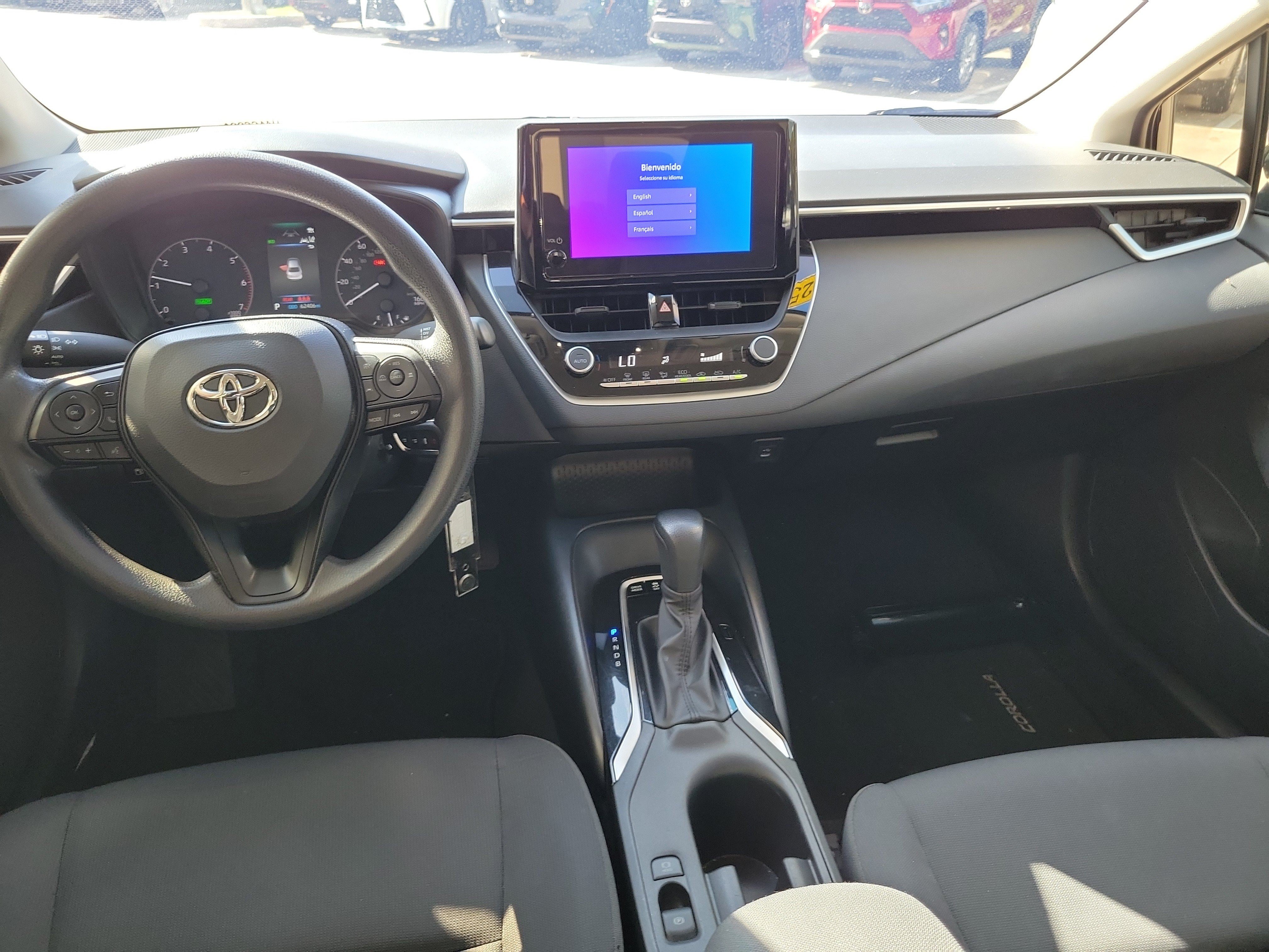 Used 2025 Toyota Corolla LE FWD image 16