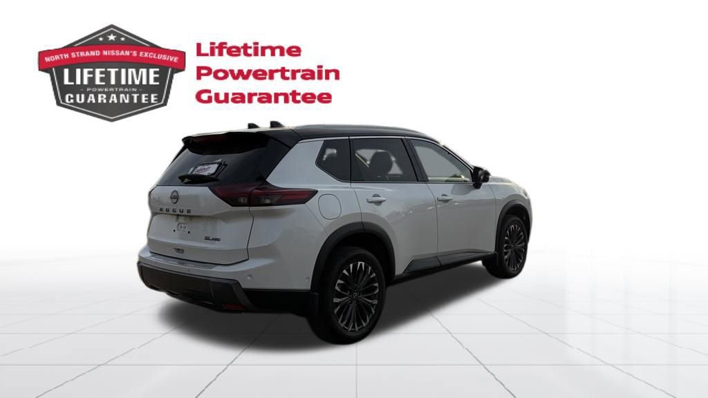 Certified 2025 Nissan Rogue SL w/ Tech Package image 6