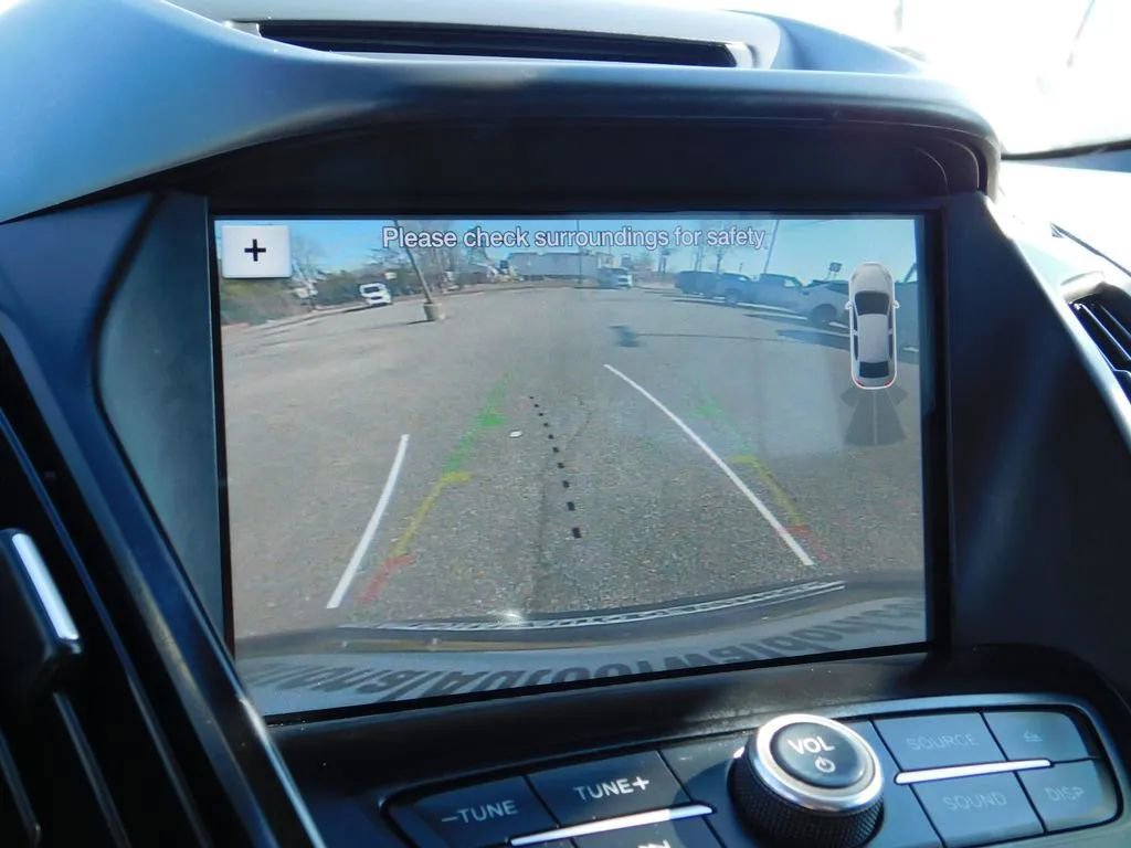 Used 2018 Ford Escape SEL image 18