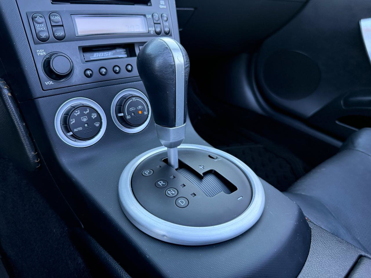Used 2004 Nissan 350Z Touring RWD image 36