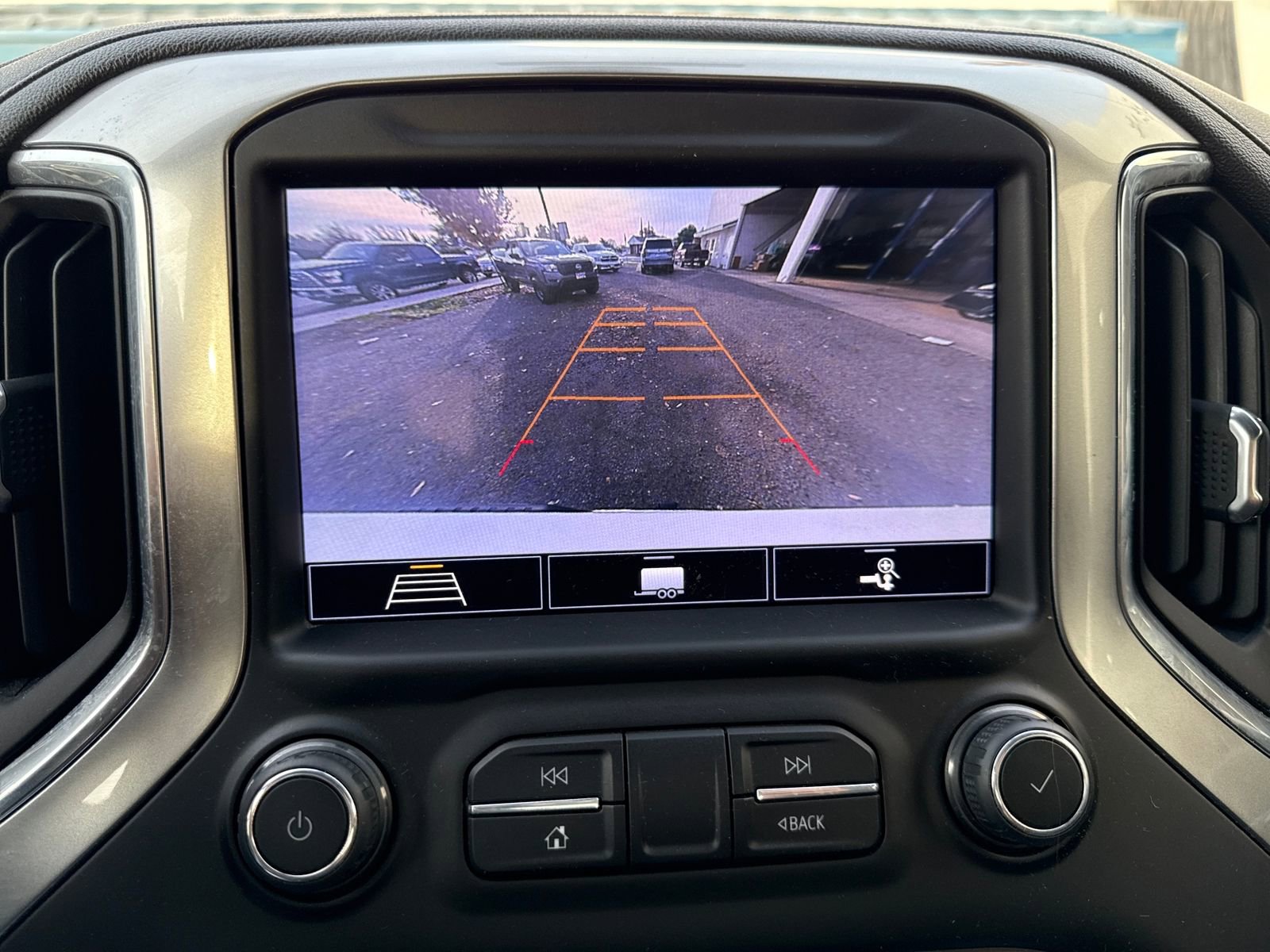 Used 2020 Chevrolet Silverado 1500 LT w/ All-Star Edition image 20