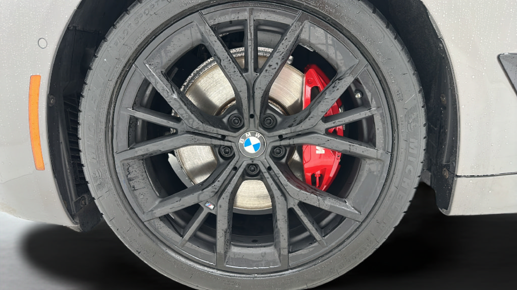 Used 2022 BMW 530i xDrive w/ M Sport Package AWD/4WD image 8
