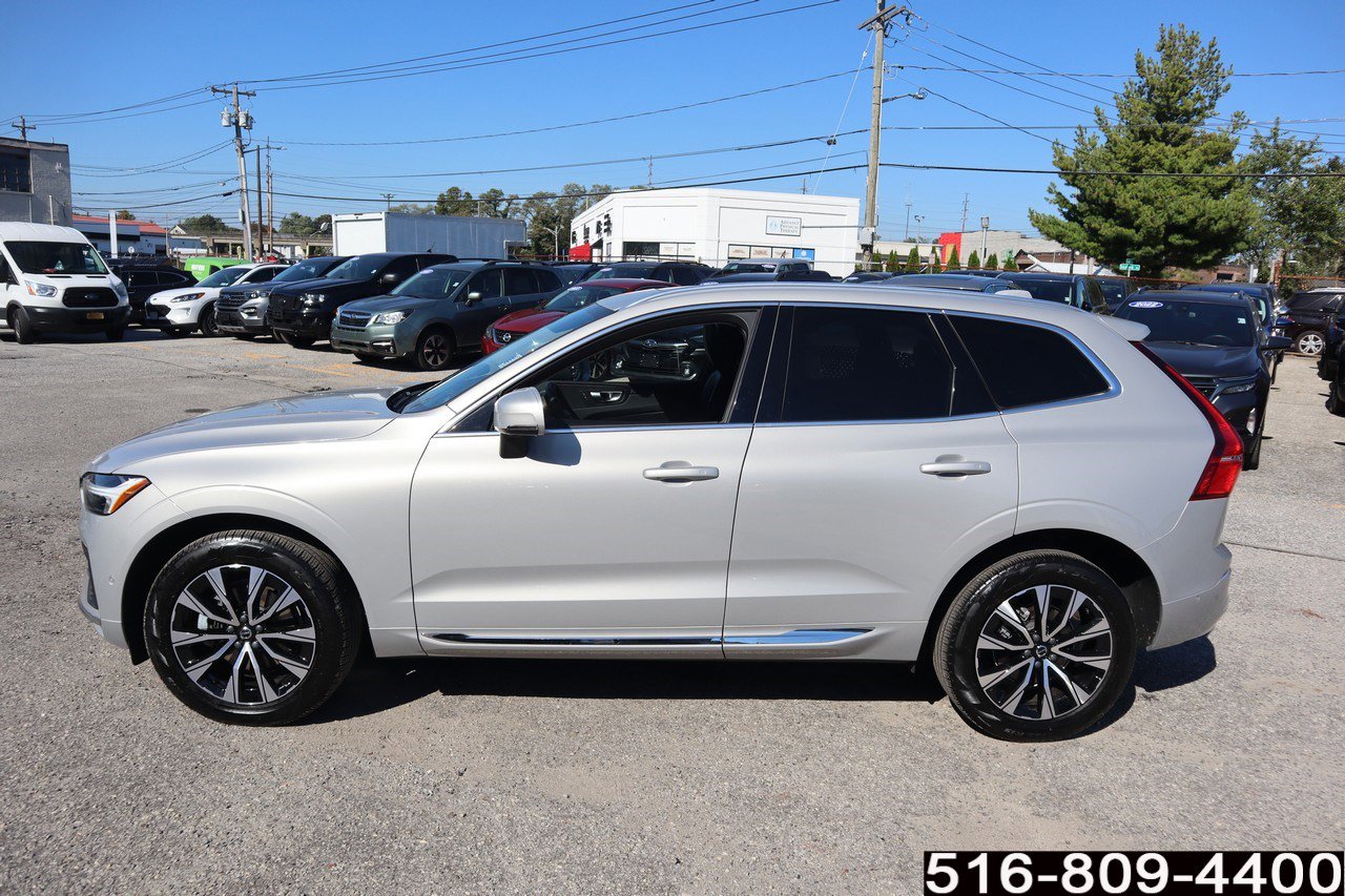 Used 2023 Volvo XC60 B5 Plus w/ Climate Package image 8
