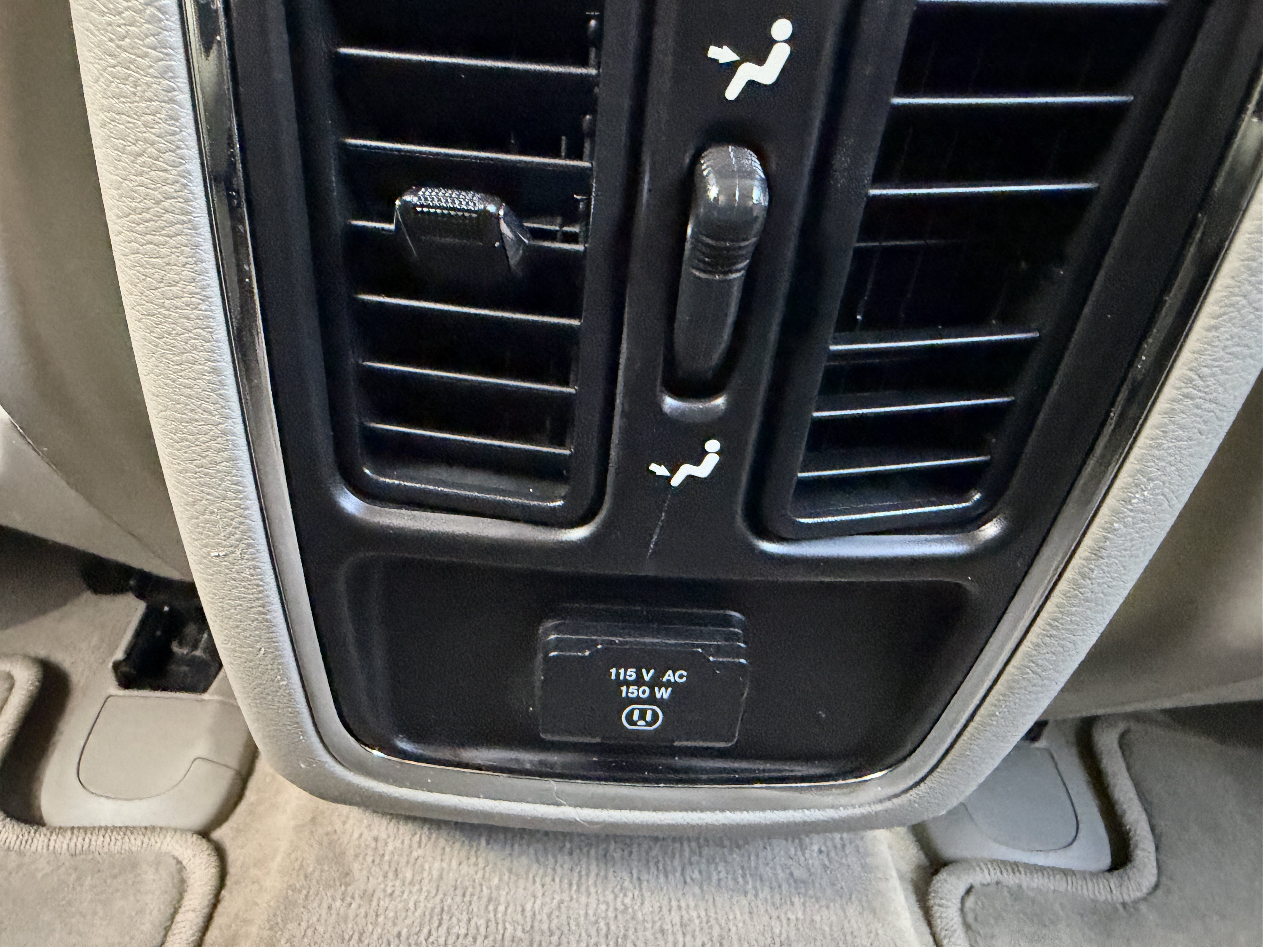 Used 2012 Jeep Grand Cherokee Laredo RWD image 38