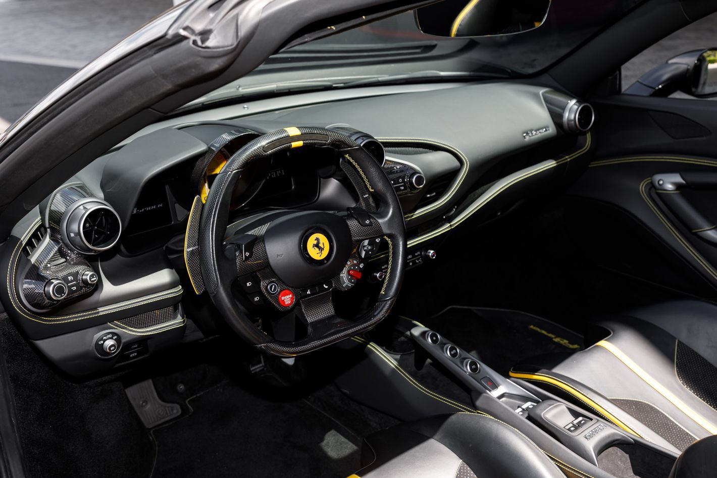 Used 2022 Ferrari F8 Tributo RWD image 47