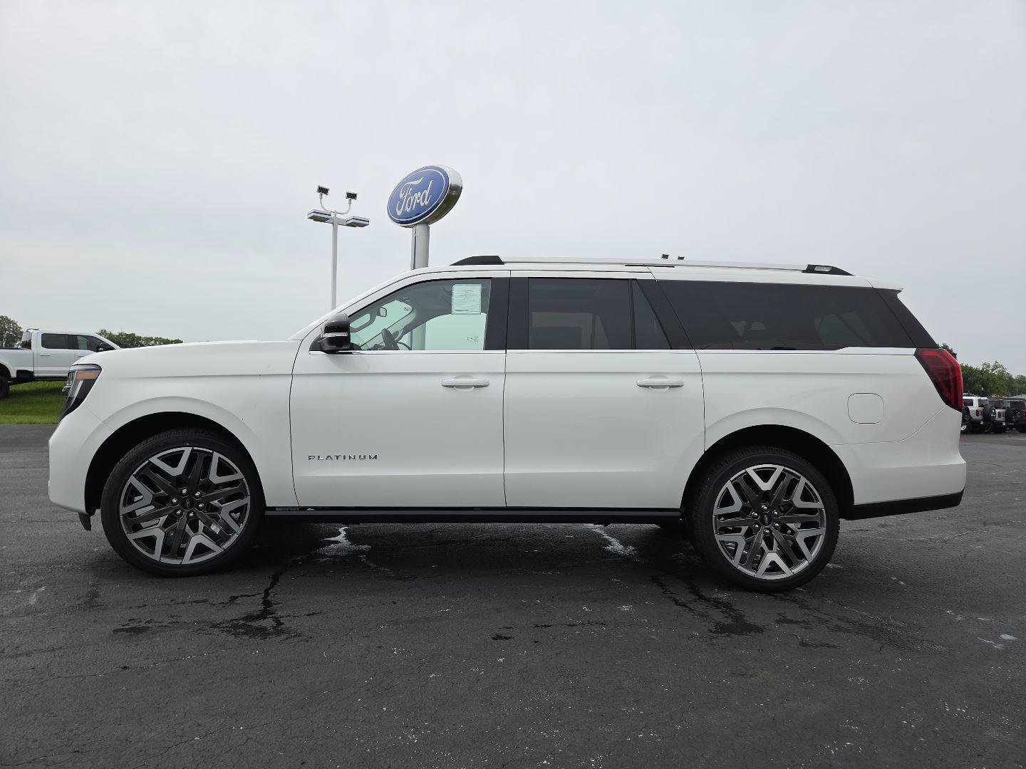 New 2026 Ford Expedition Max Platinum w/ Platinum Ultimate Package AWD/4WD image 16