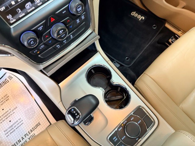 Used 2014 Jeep Grand Cherokee Limited AWD/4WD image 30