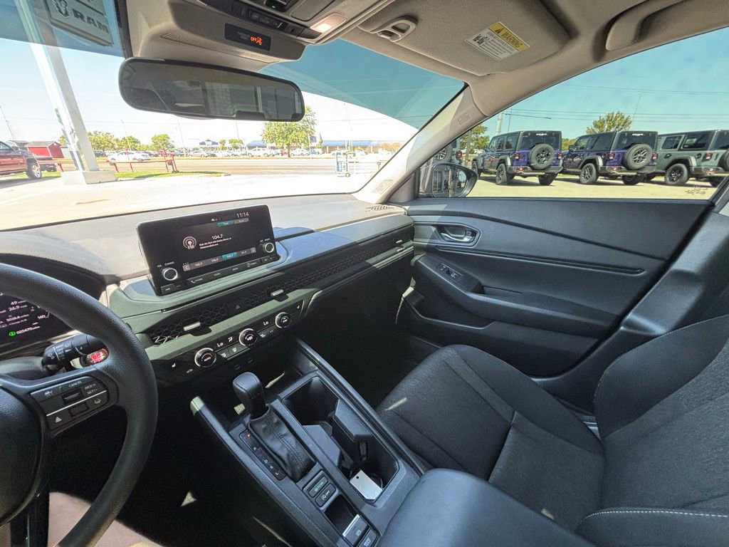Used 2024 Honda Accord EX image 16