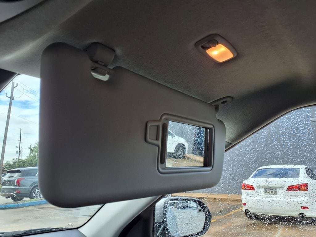Used 2024 Kia Seltos EX FWD image 27