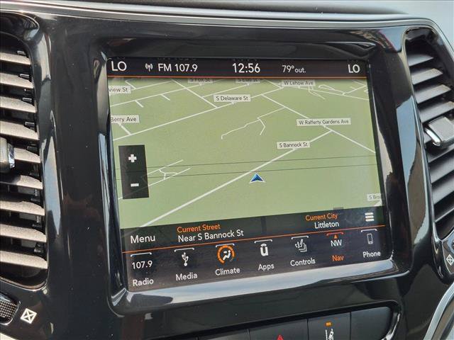 Used 2019 Jeep Cherokee Overland w/ Technology Group AWD/4WD image 13