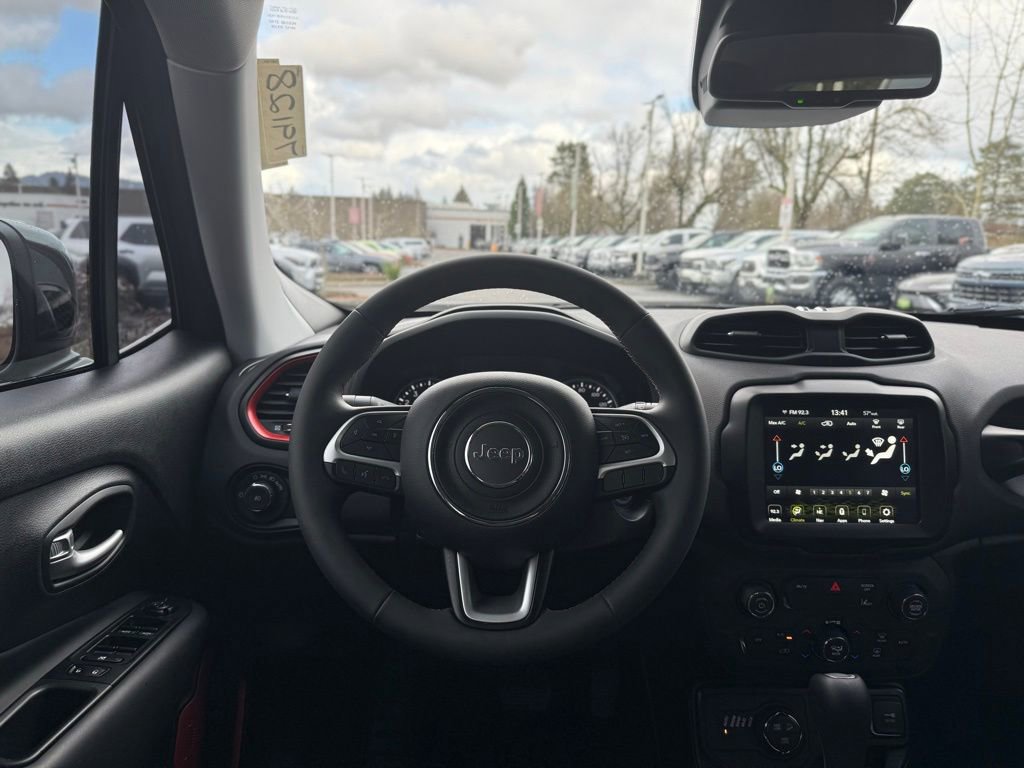 Used 2023 Jeep Renegade Trailhawk image 24