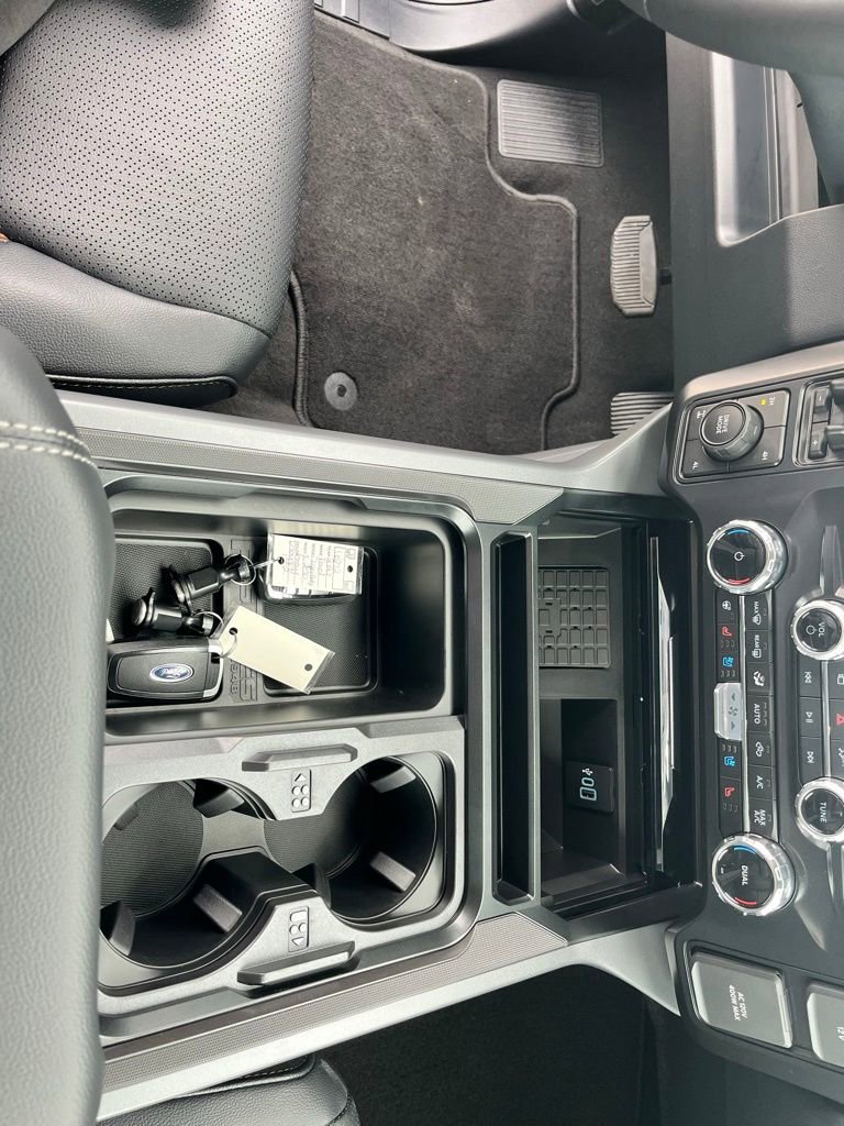 New 2026 Ford F250 Lariat w/ Chrome Package image 20