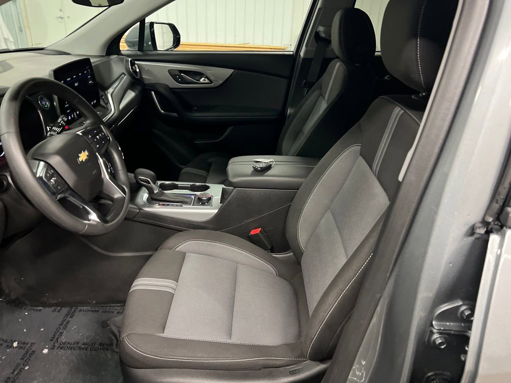 Certified 2025 Chevrolet Blazer LT w/ Driver Confidence Package image 13