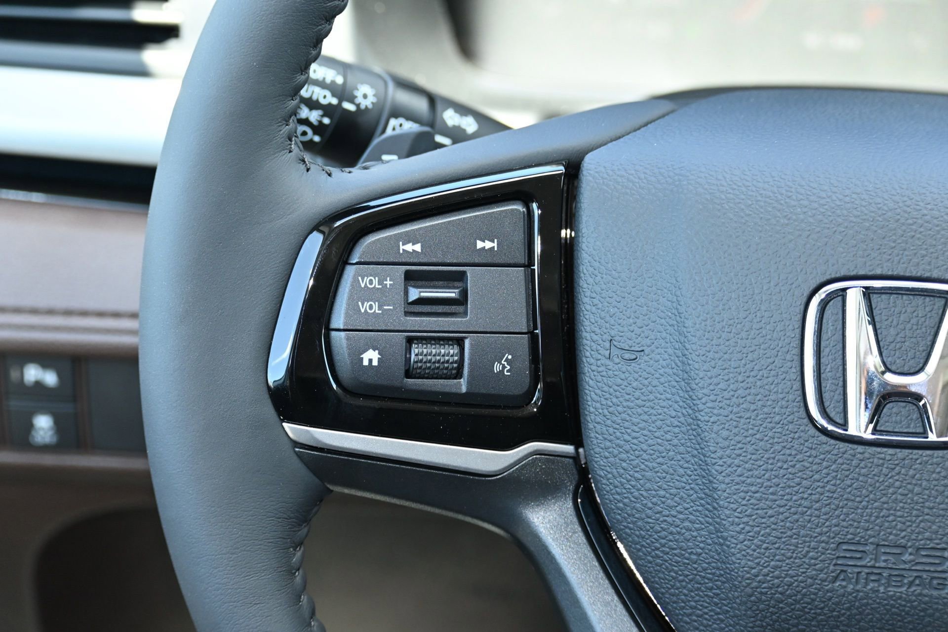 New 2026 Honda Odyssey Touring image 28