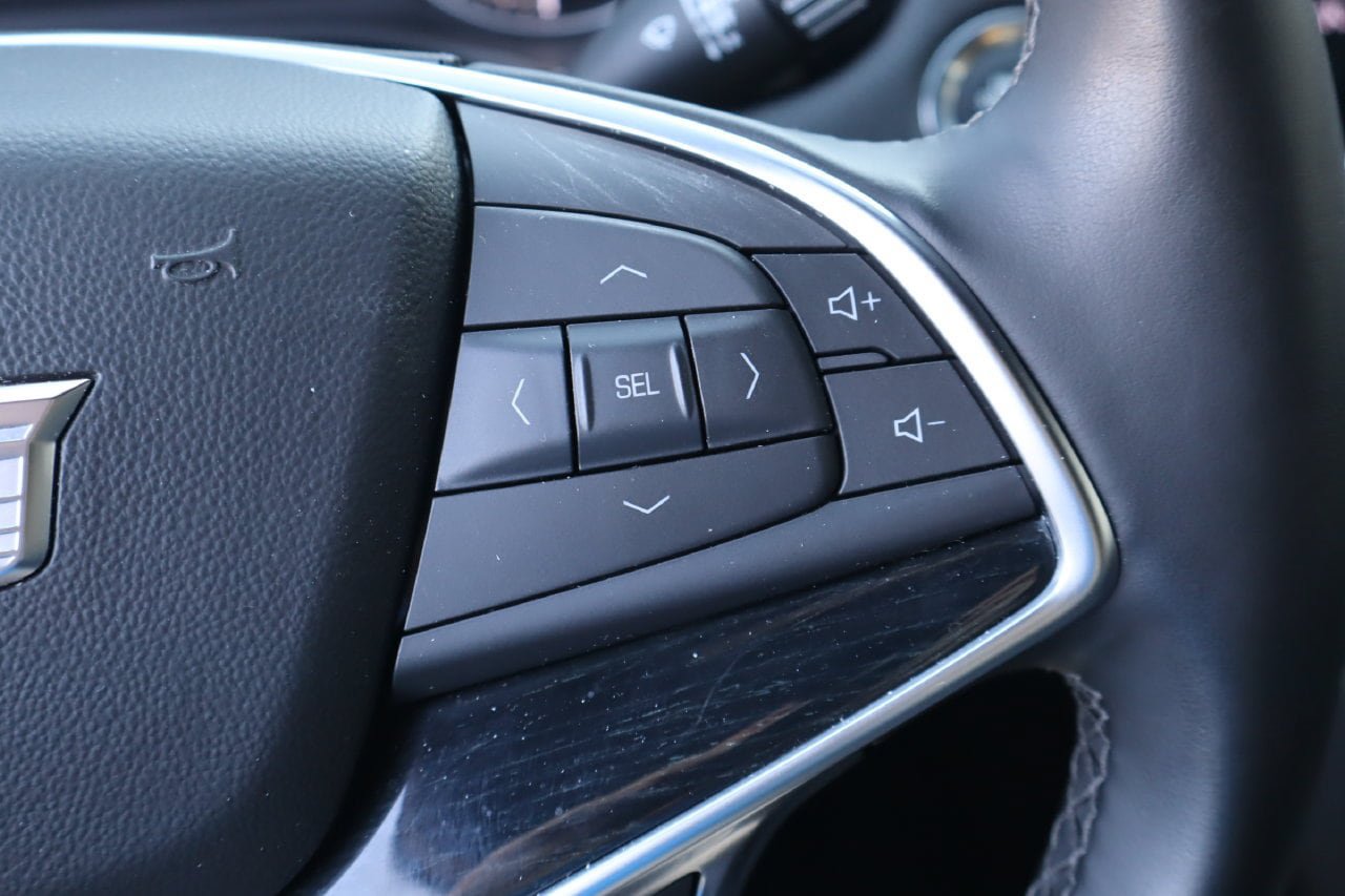 Used 2025 Cadillac XT5 Premium Luxury FWD image 15