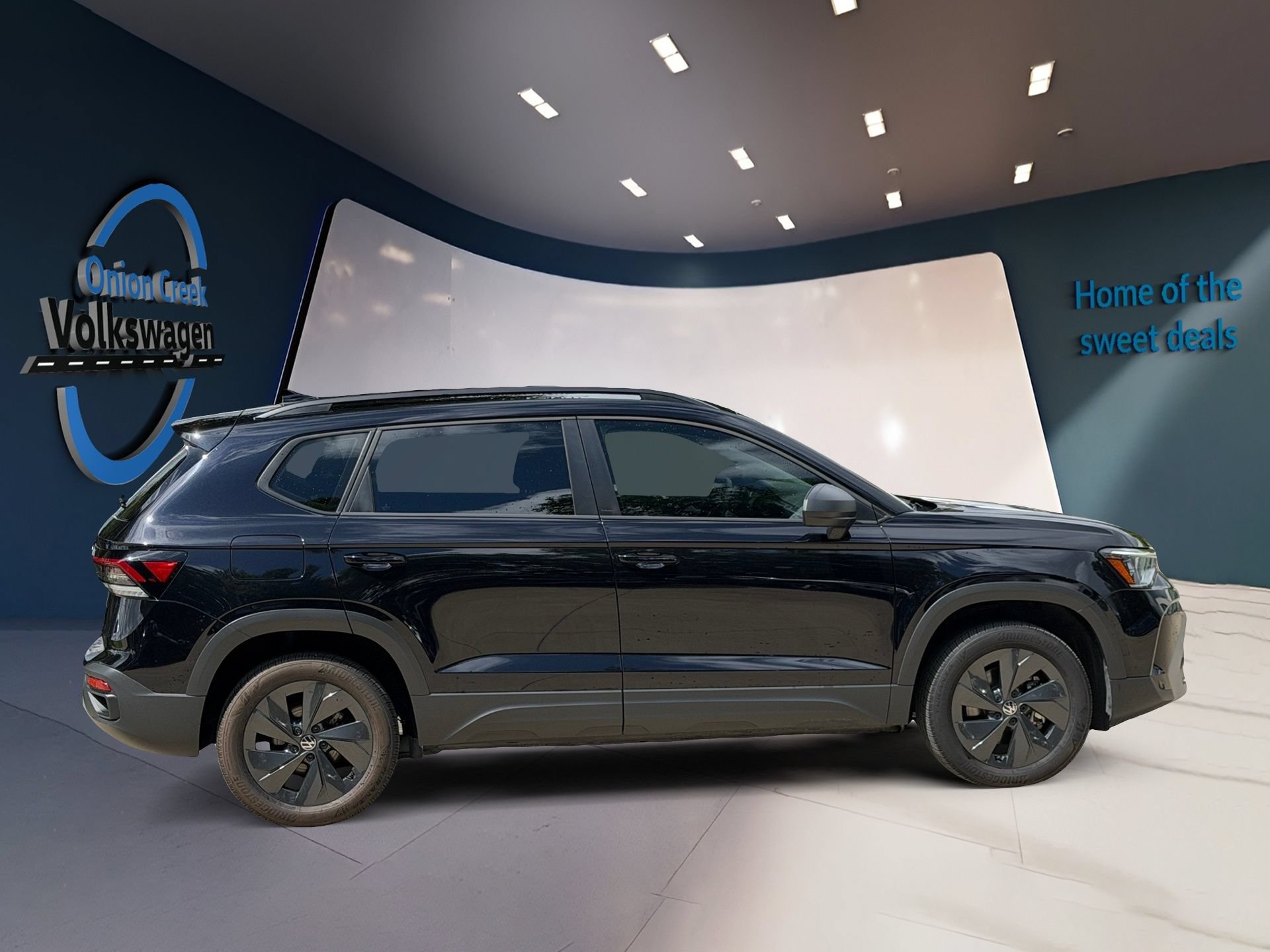 Certified 2025 Volkswagen Taos S FWD image 7