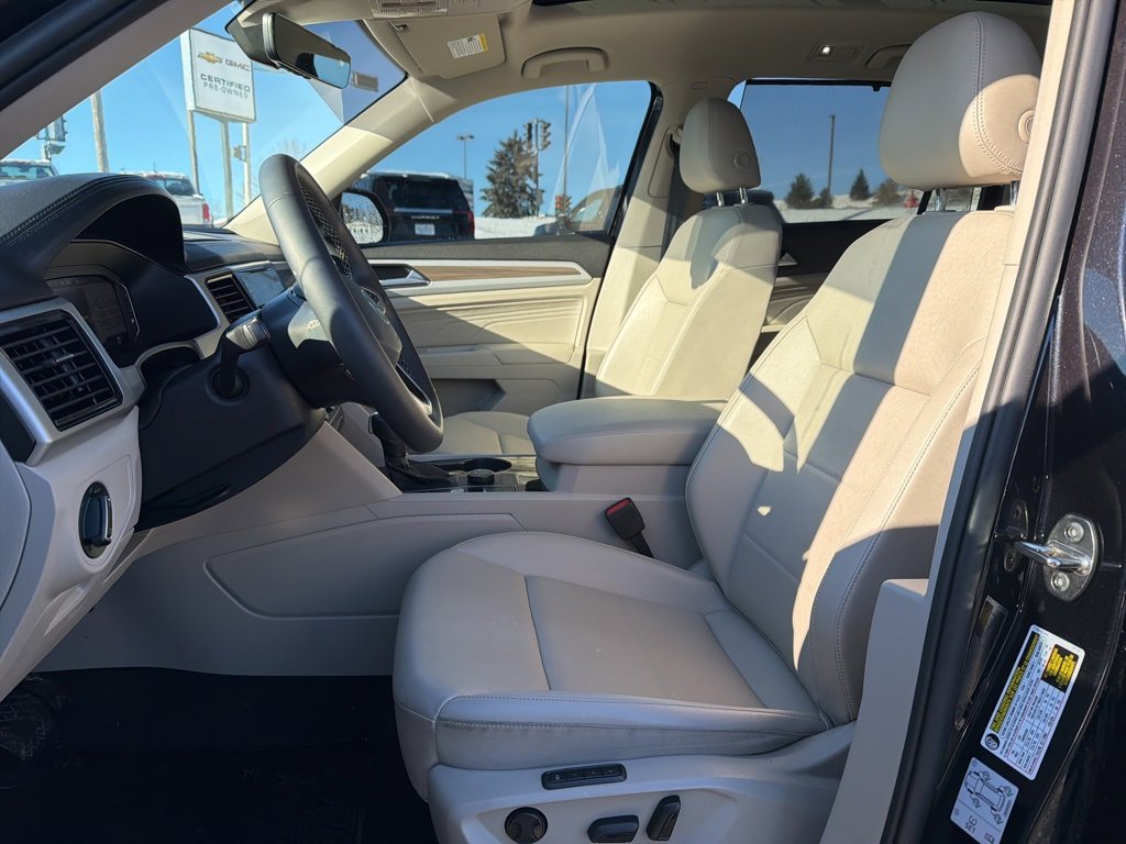 Used 2022 Volkswagen Atlas SEL image 9