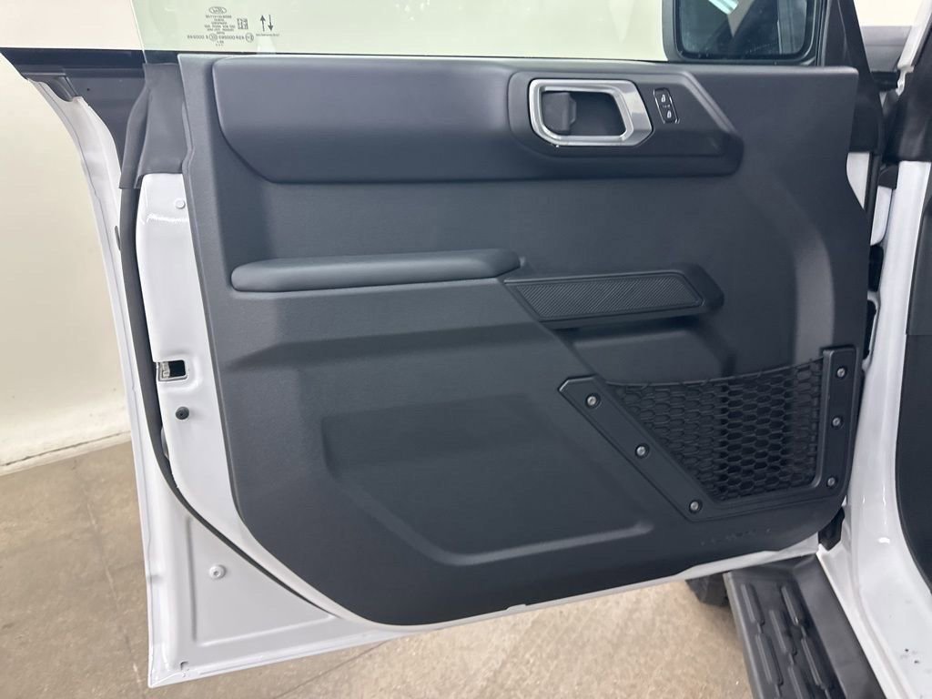 New 2025 Ford Bronco Outer Banks w/ Sasquatch Package AWD/4WD image 28