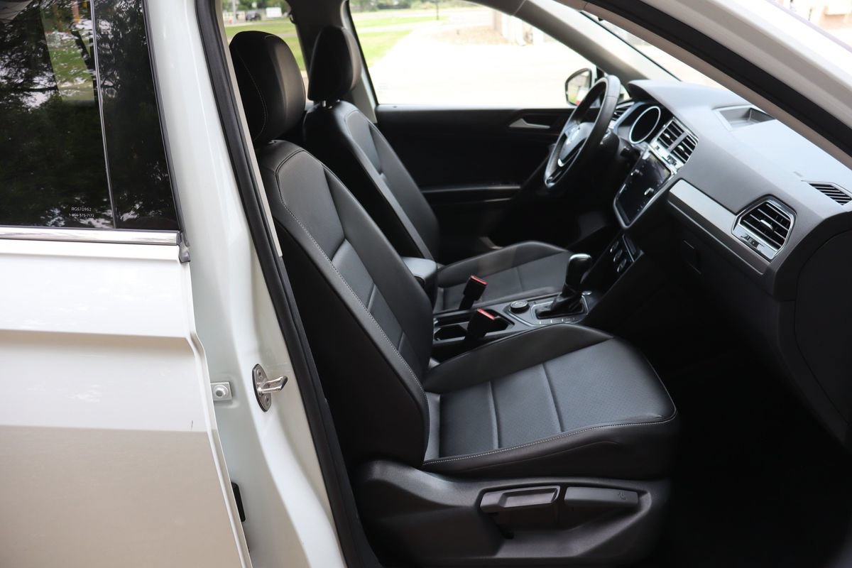 Used 2021 Volkswagen Tiguan SE AWD/4WD image 22
