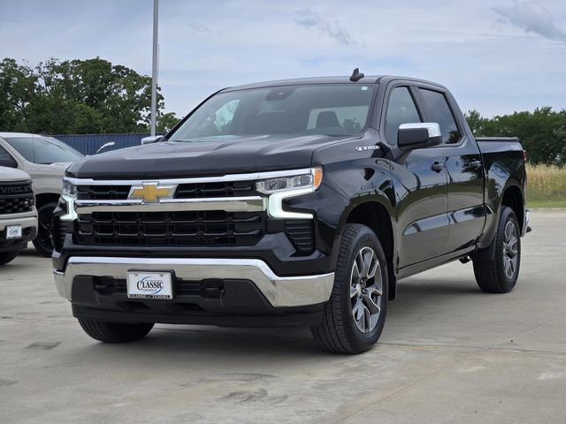 Used 2023 Chevrolet Silverado 1500 LT AWD/4WD image 4