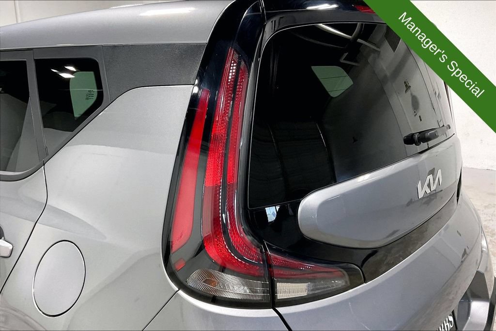 Used 2025 Kia Soul LX w/ LX Technology Package FWD image 34