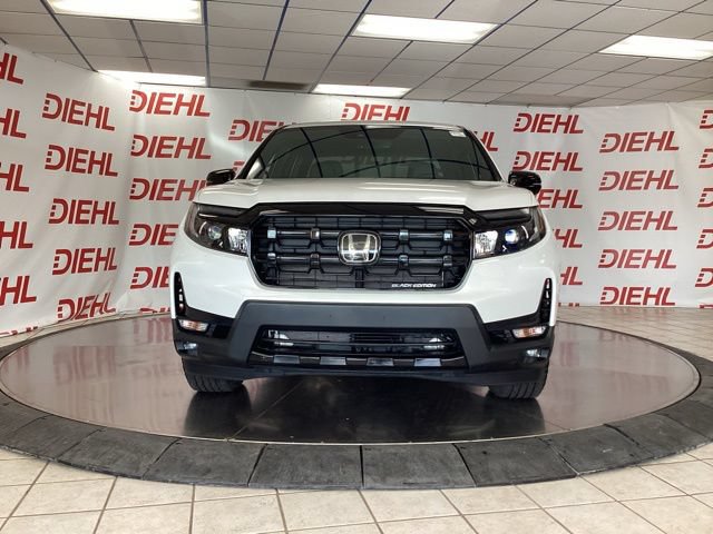 Used 2025 Honda Ridgeline Black Edition image 2