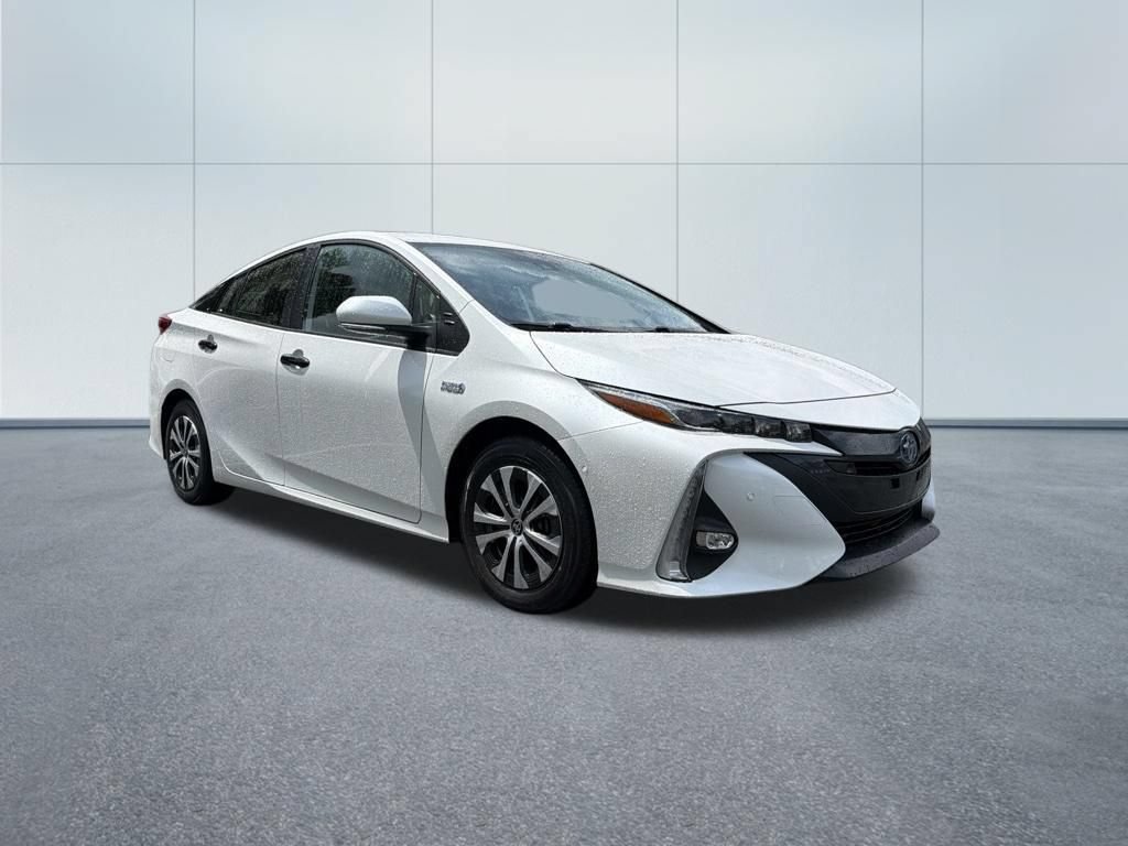 Used 2021 Toyota Prius Prime Limited FWD image 4