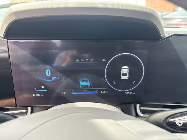 Used 2024 Hyundai Elantra SEL image 31