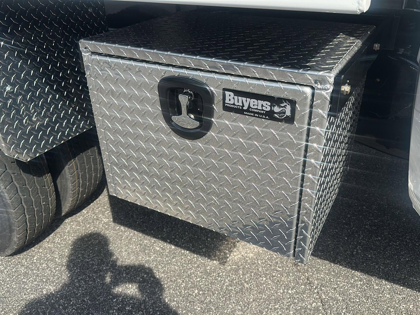 New 2025 RAM 5500 4x4 Regular Cab image 7