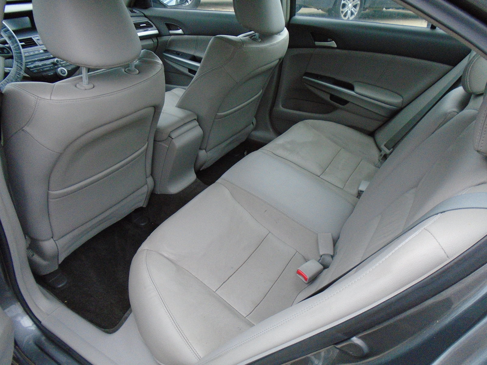 Used 2009 Honda Accord EX-L image 9