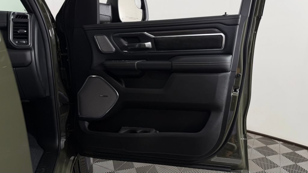 New 2027 RAM 1500 Laramie AWD/4WD image 27