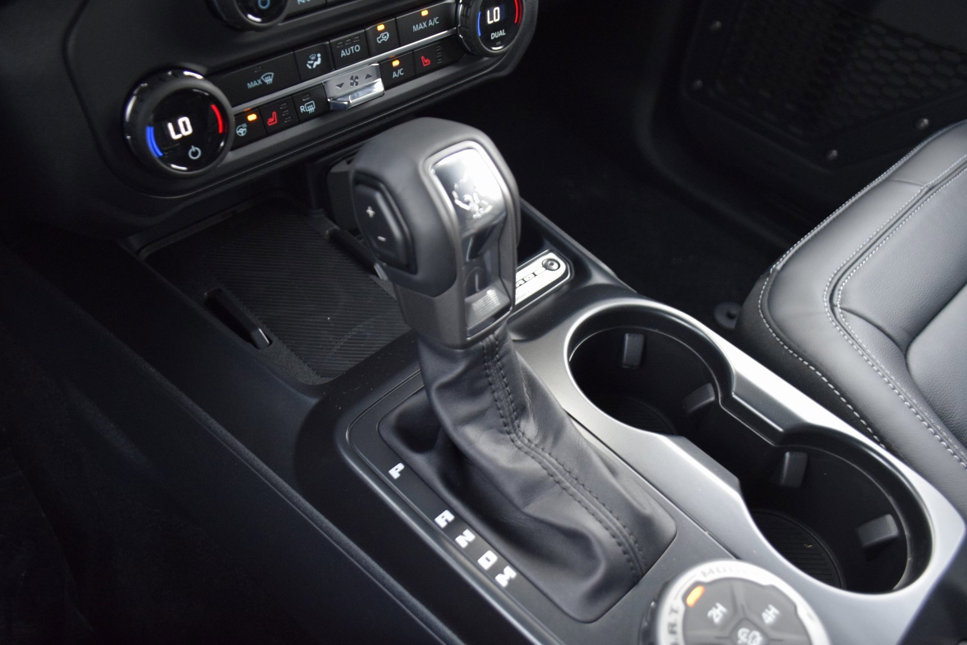 New 2025 Ford Bronco Outer Banks image 14