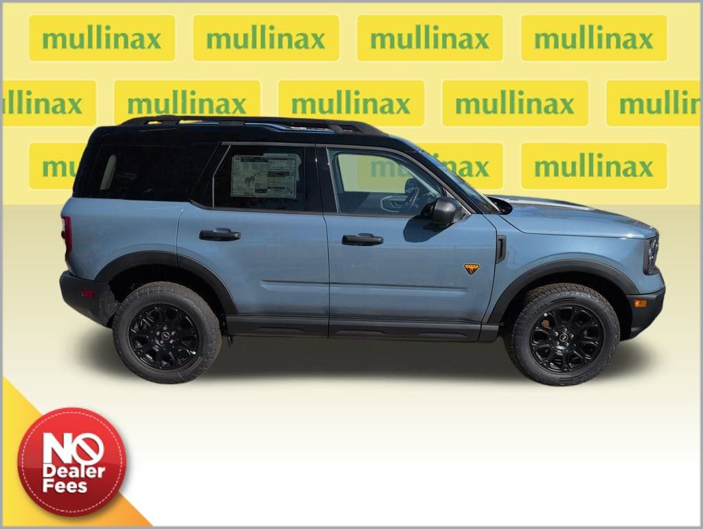 New 2025 Ford Bronco Sport Badlands image 2