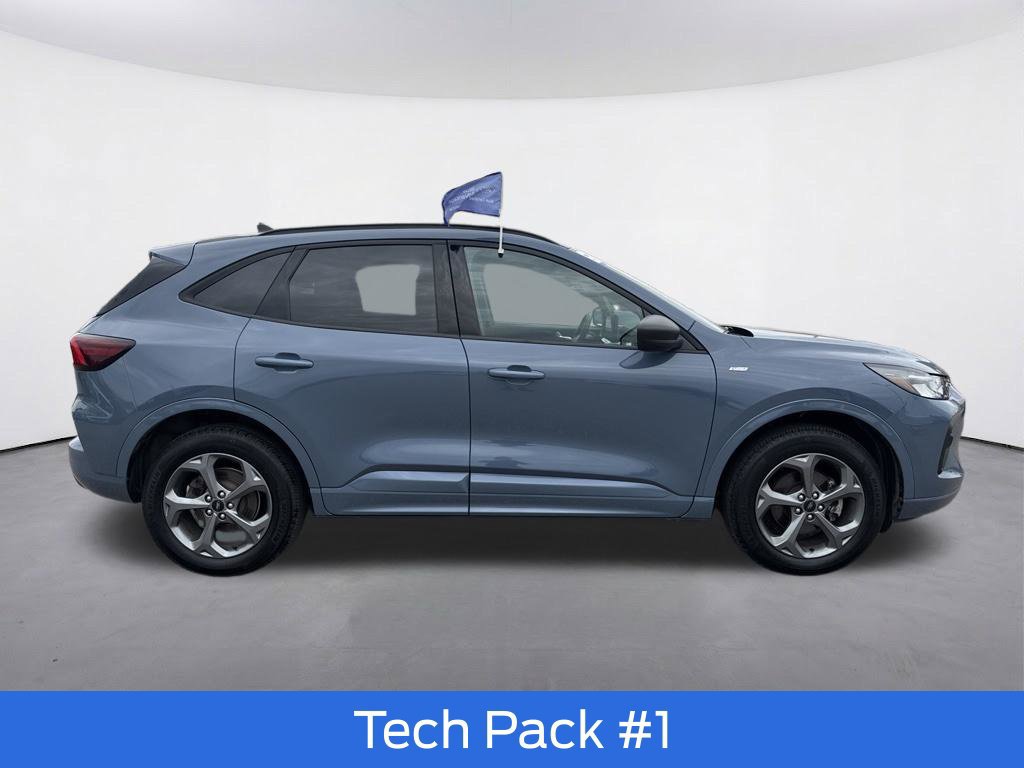 Used 2024 Ford Escape ST-Line w/ Tech Pack #1 AWD/4WD image 10