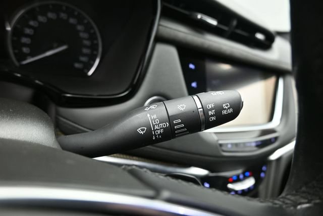 Used 2019 Cadillac XT5 Platinum AWD/4WD image 17