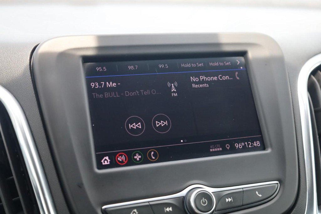 Used 2021 Chevrolet Equinox LS FWD image 14