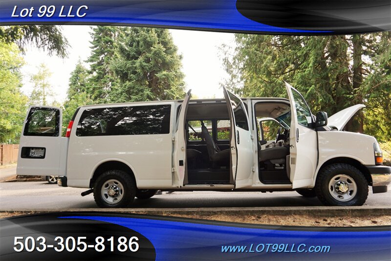 Used 2017 Chevrolet Express 3500 LT w/ LT Preferred Equipment Group RWD image 27