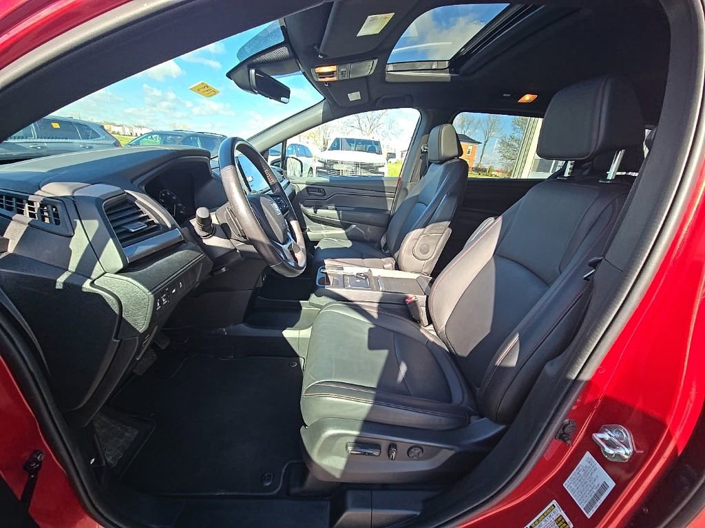 Certified 2025 Honda Odyssey Sport-L image 14